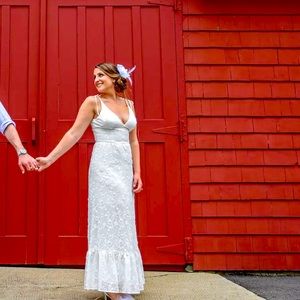 DRESS THE POPULATION White Dress